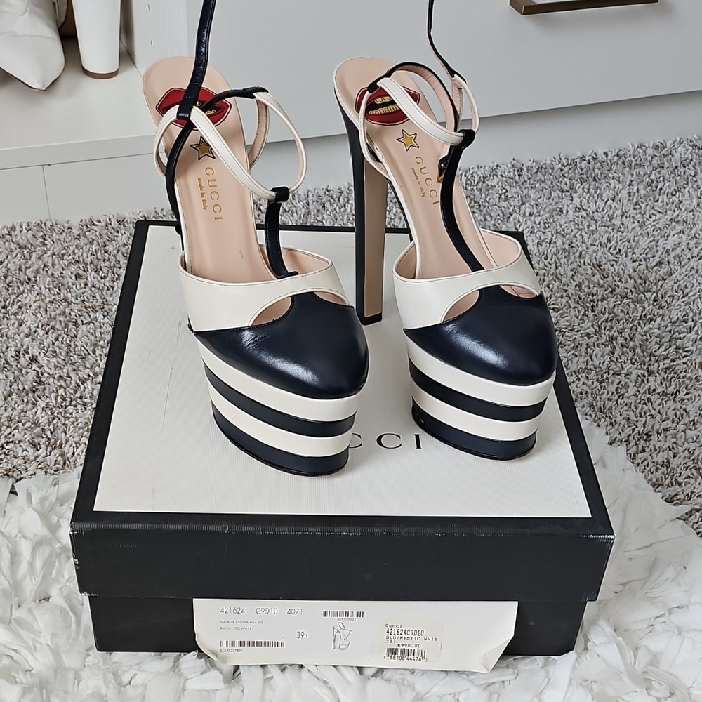 Gucci Navy and Cream Striped Platform Heels
